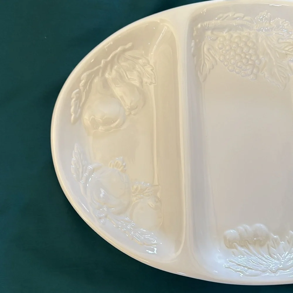 Nature cream three-segment divided serving tray